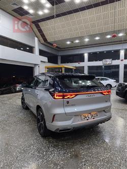 دونج فينج ايلوس هيوج